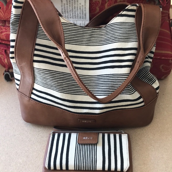 Relic Handbags - Relic Reagan Striped Tote